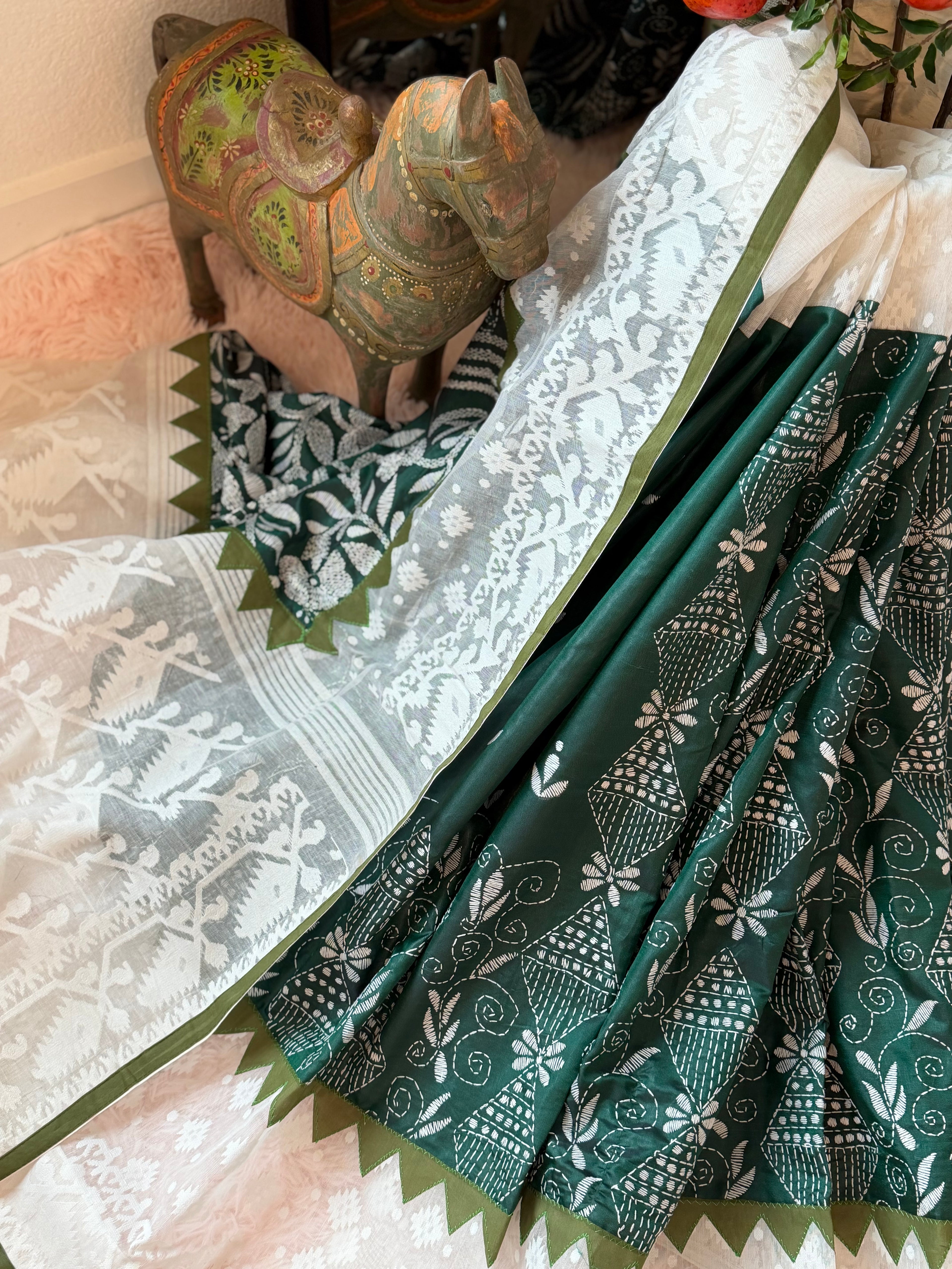 Jamdani & Kanta work - Green and White