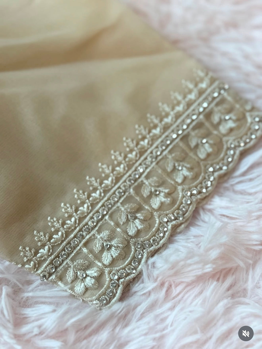 Organza - Cream