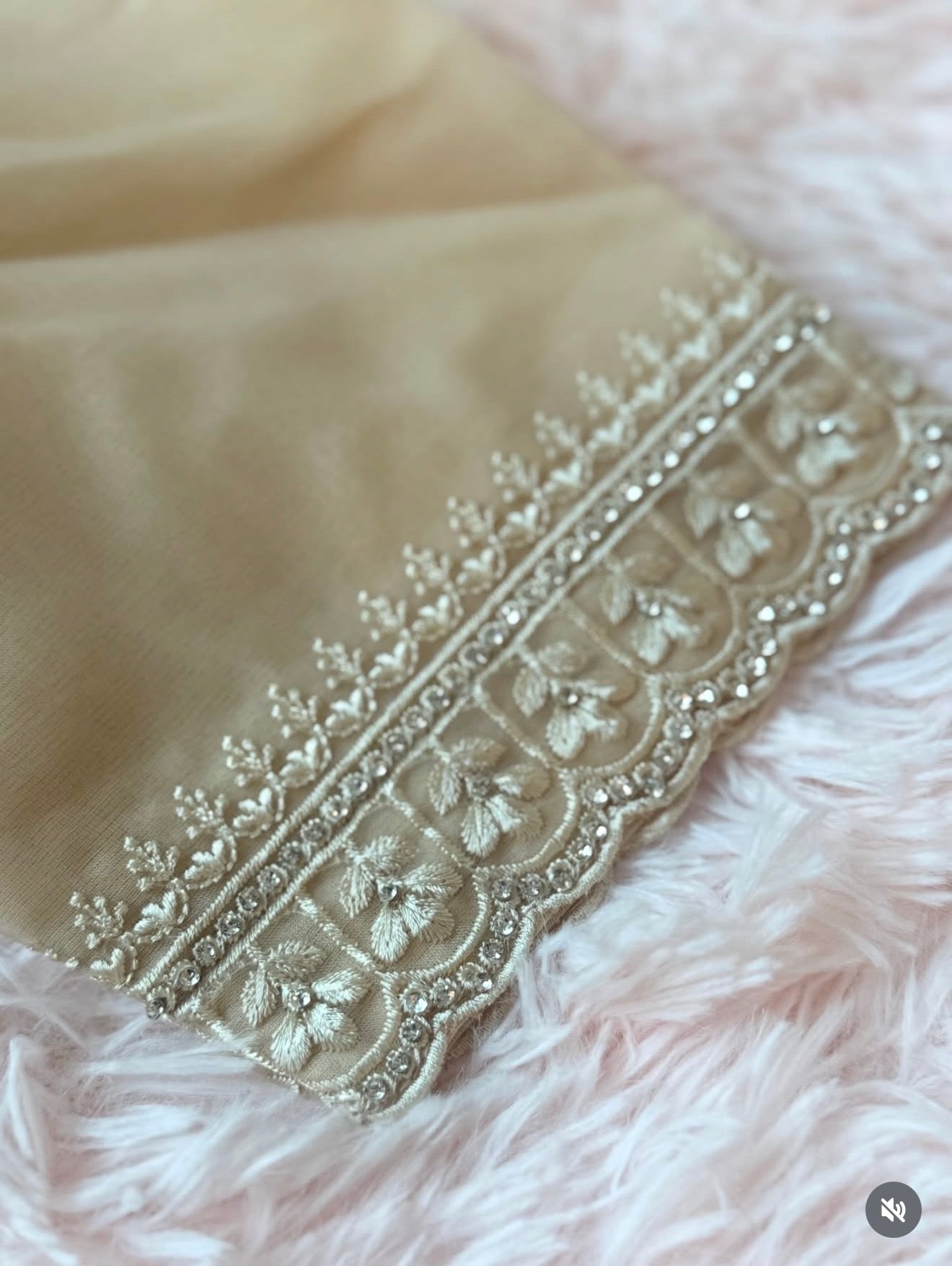 Organza - Cream