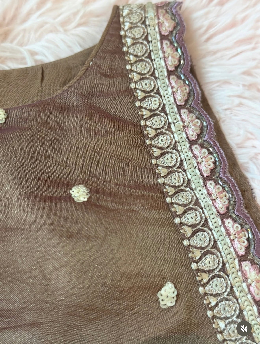 Organza Tissue - Soft Champagne
